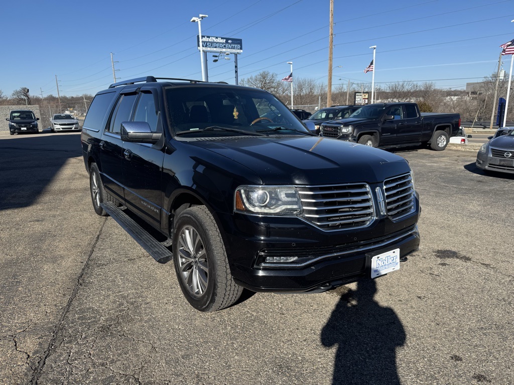 2016 Lincoln Navigator Select