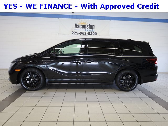 2024 Honda Odyssey Sport photo 2