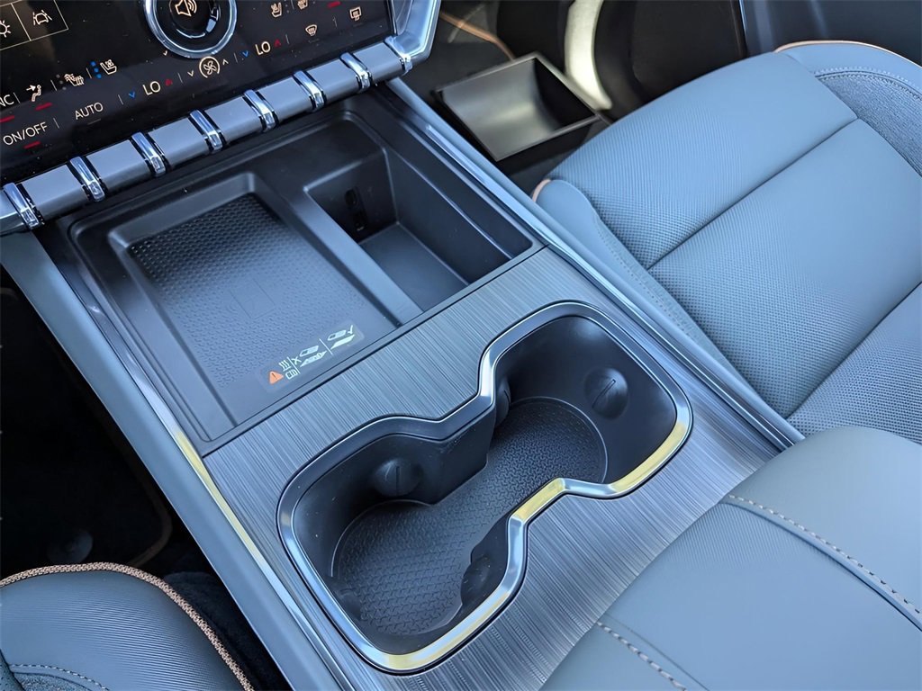 2026 Gmc Acadia AT4 photo 10