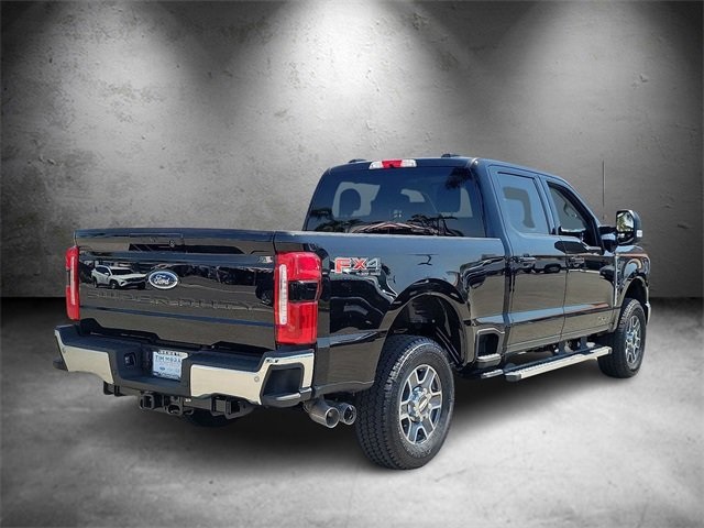 2025 Ford F-250 Lariat photo 3