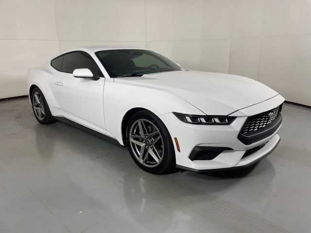 2024 Ford Mustang EcoBoost photo 2