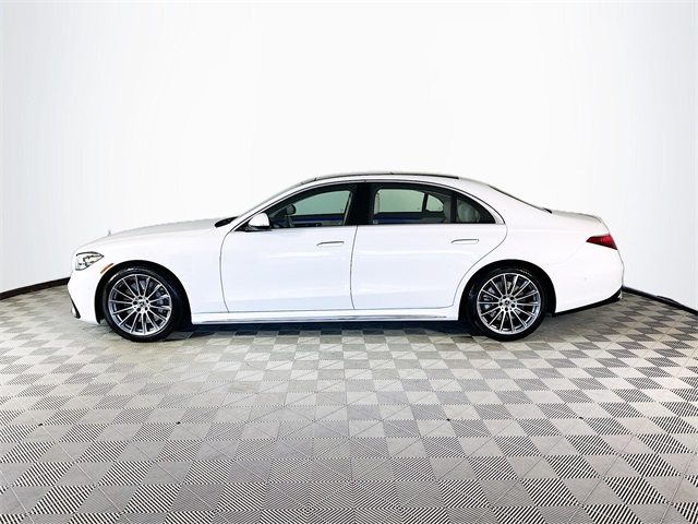 2026 Mercedes Benz S 500 4MATIC photo 4