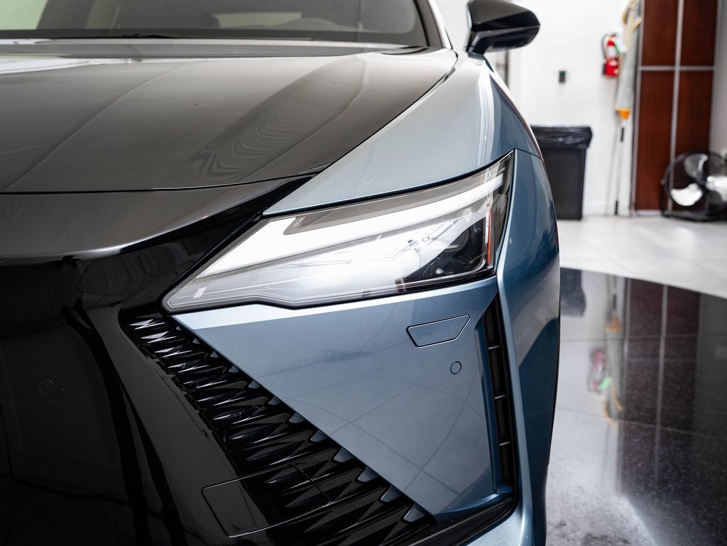 2023 Lexus RZ 450e Premium photo 15