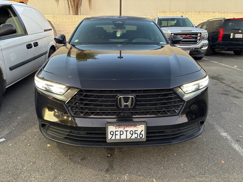 2023 Honda Accord Hybrid Sport photo 2