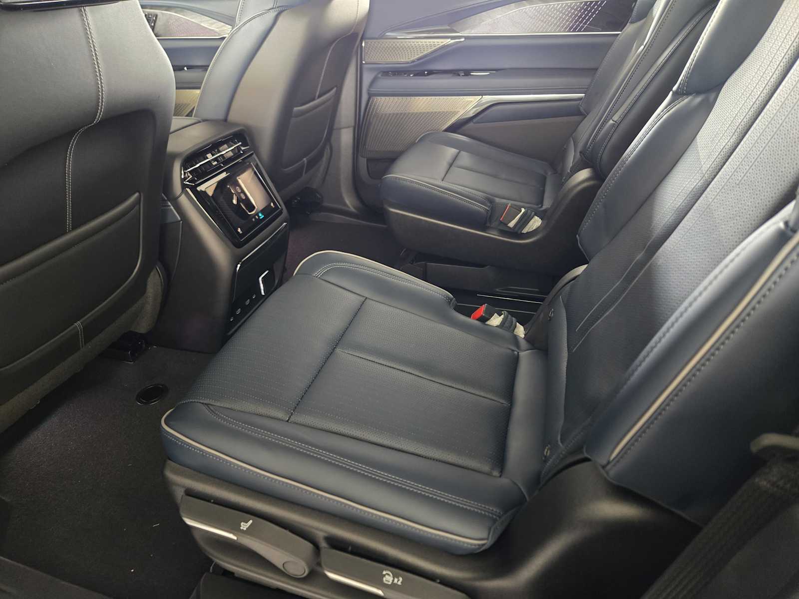 2026 Cadillac Escalade Premium Sport photo 18