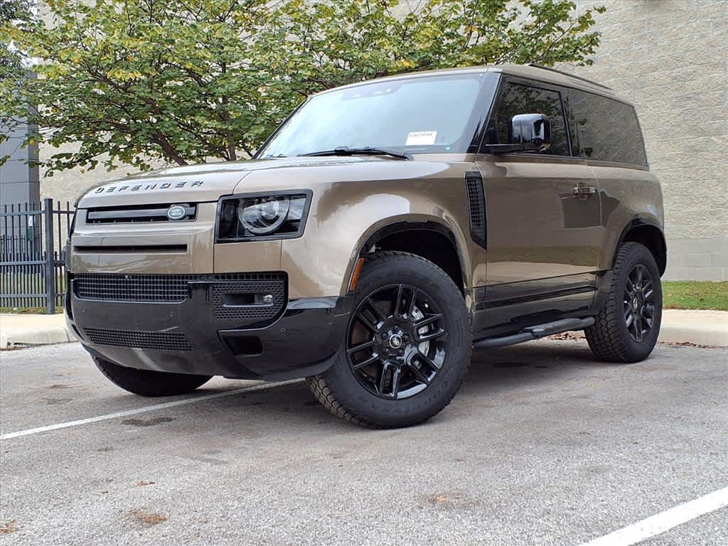 2025 Land Rover Defender X-Dynamic SE's photo