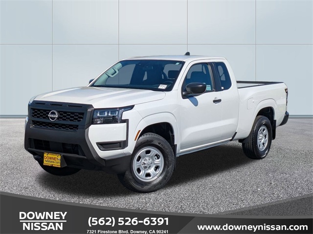 2026 Nissan Frontier S's photo