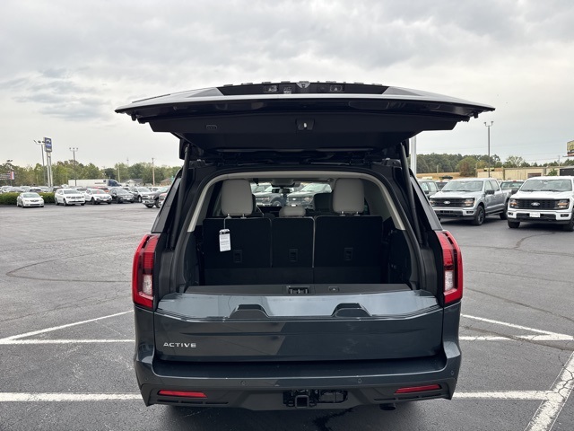 2025 Ford Expedition photo 35