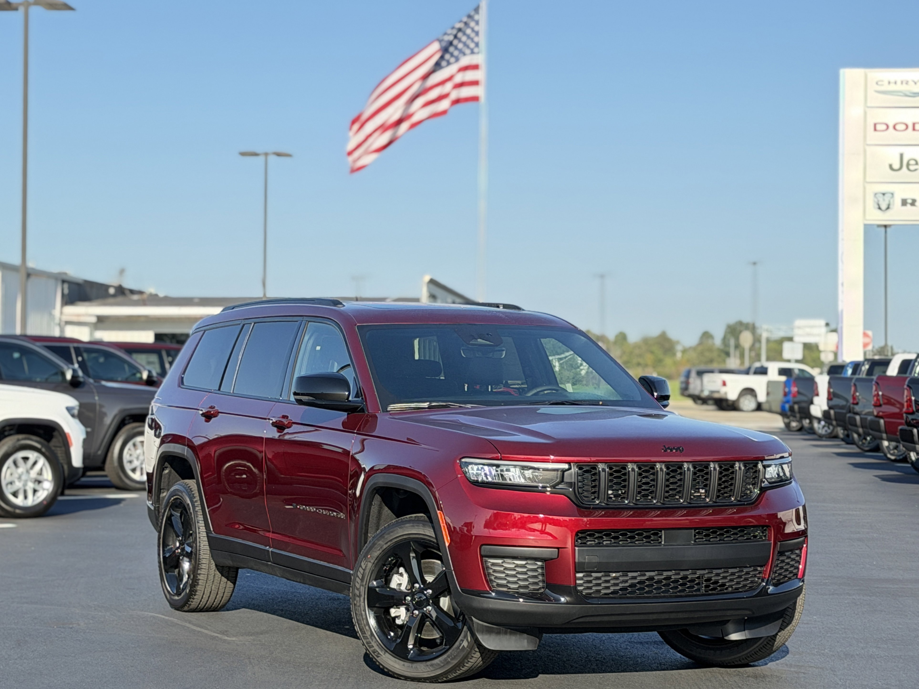 2025 Jeep Grand Cherokee L Altitude's photo