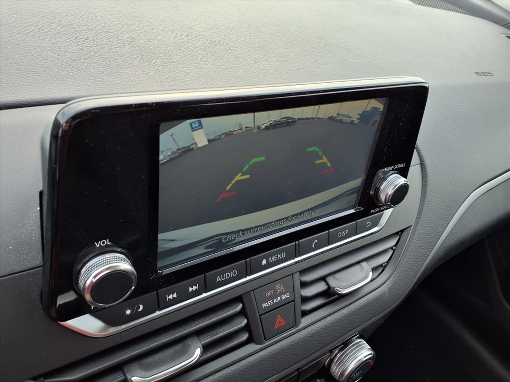 2022 Nissan Altima 2.5 S photo 5