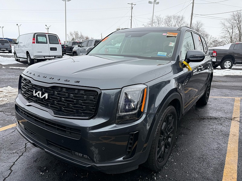 2022 Kia Telluride SX photo 3