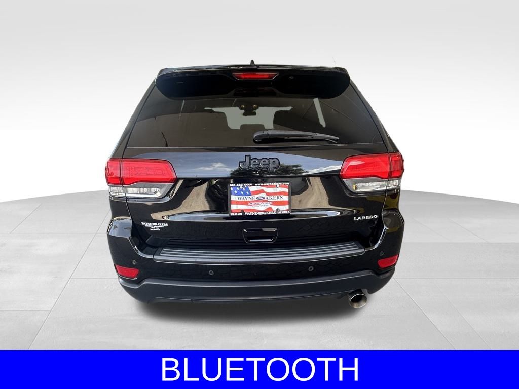 2019 Jeep Grand Cherokee Laredo photo 3