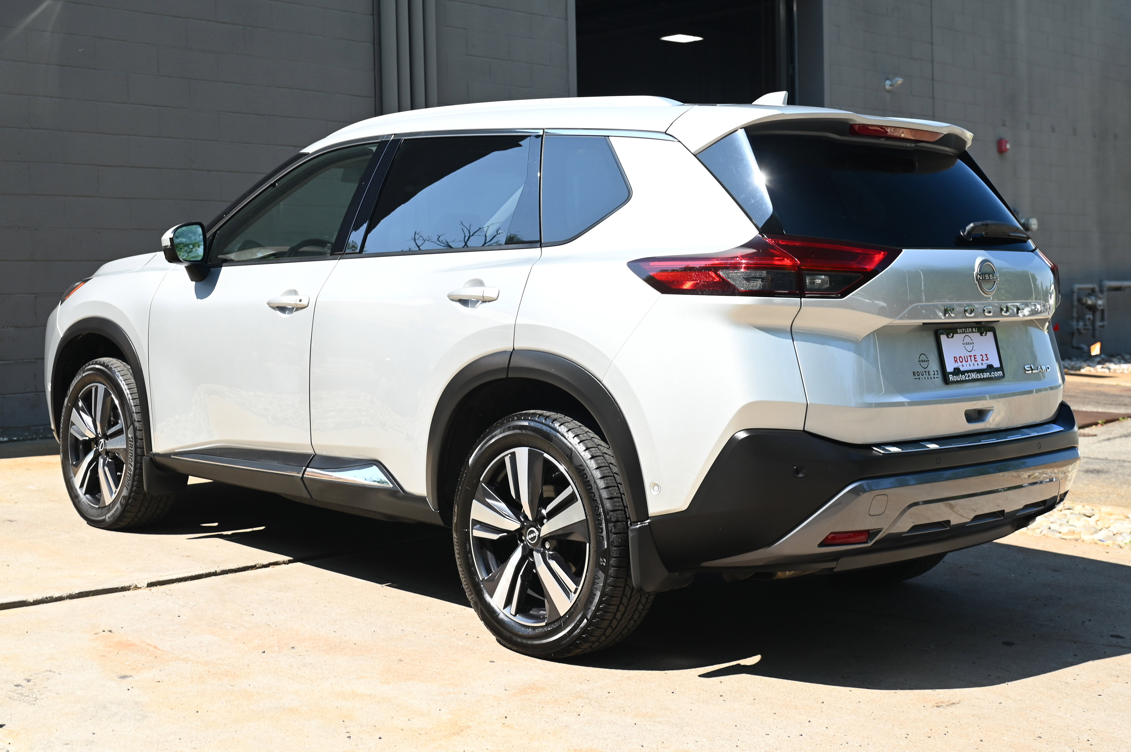 2022 Nissan Rogue SL photo 8