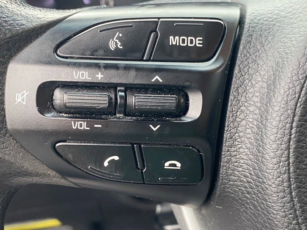 2020 Kia Rio S photo 19