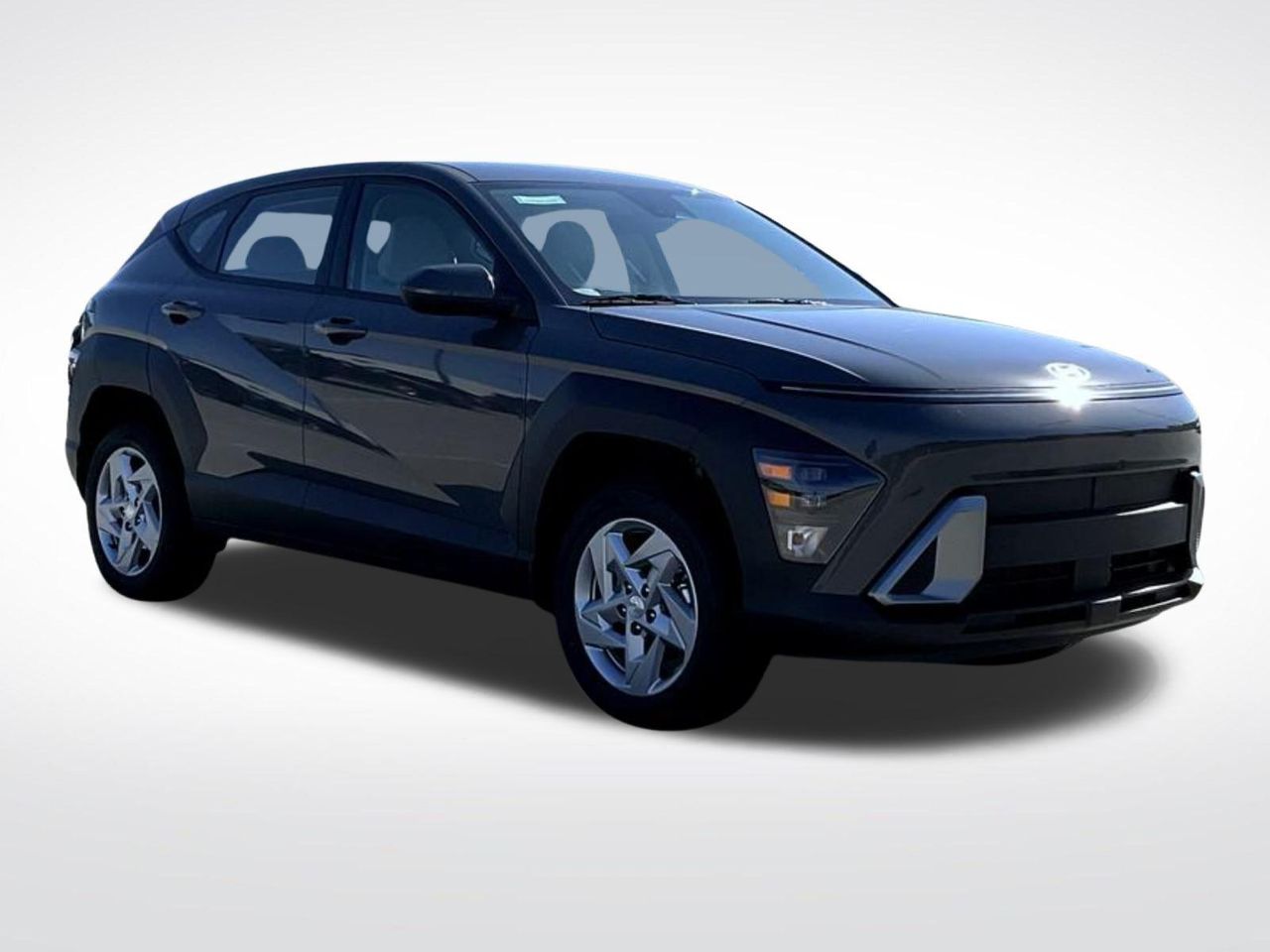 2026 Hyundai Kona SE photo 3