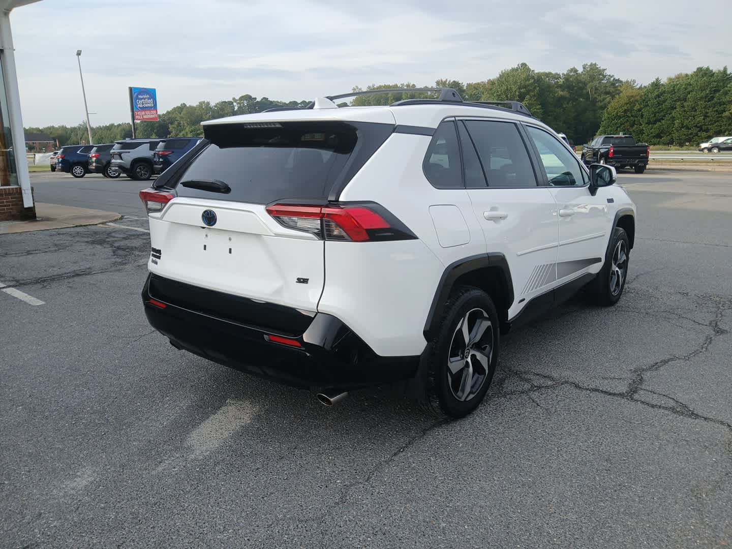 2022 Toyota RAV4 Prime SE photo 4