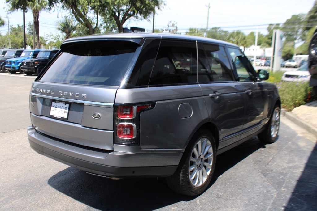 2020 Land Rover Range Rover HSE photo 7