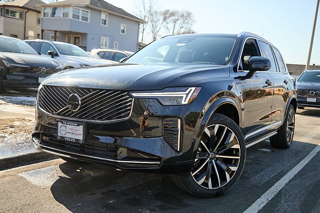 2026 VOLVO XC90 - Image 1