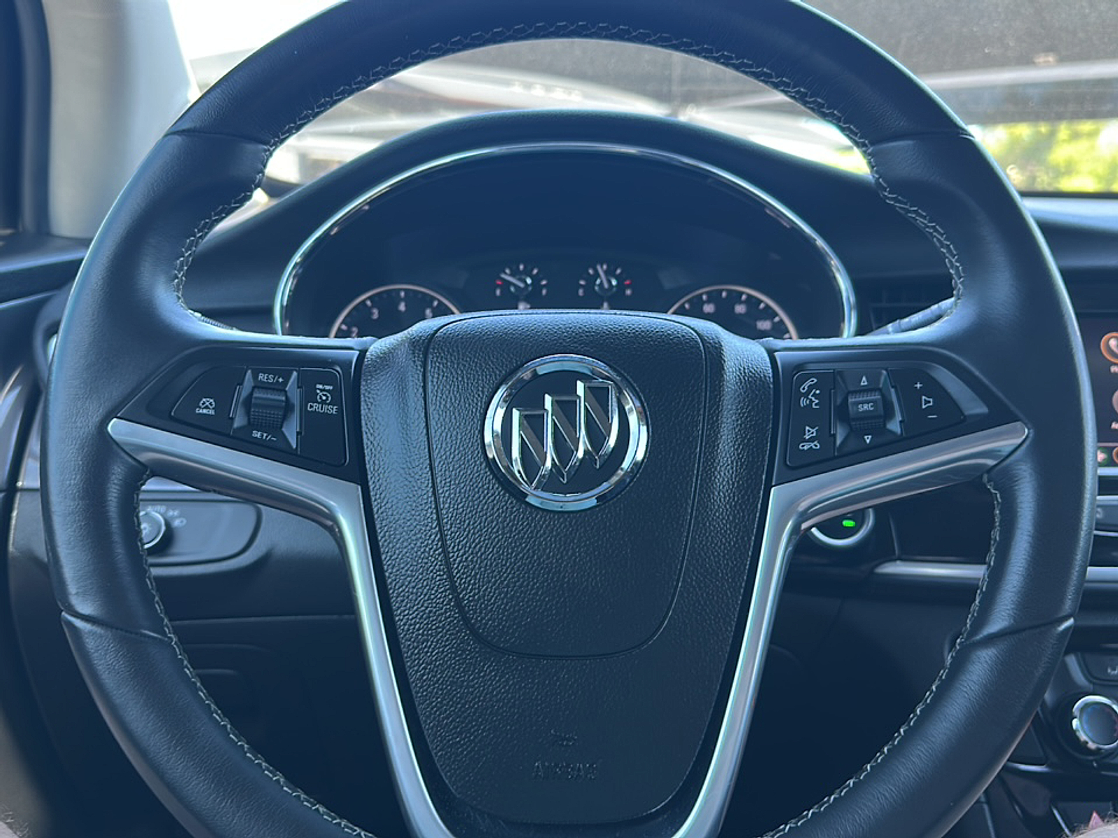 2022 Buick Encore Preferred photo 9