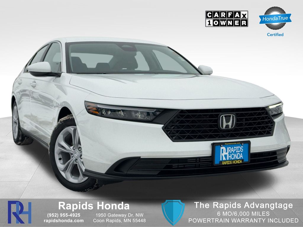 2025 Honda Accord LX's photo