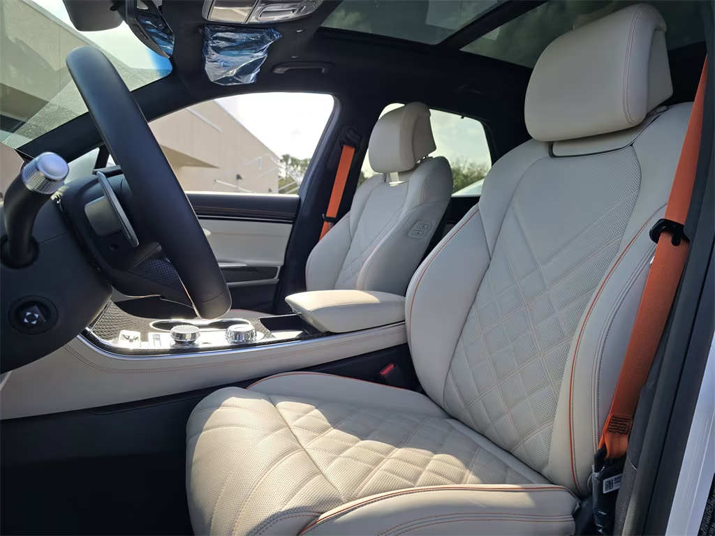 2026 Genesis GV70 3.5T Sport Prestige photo 8
