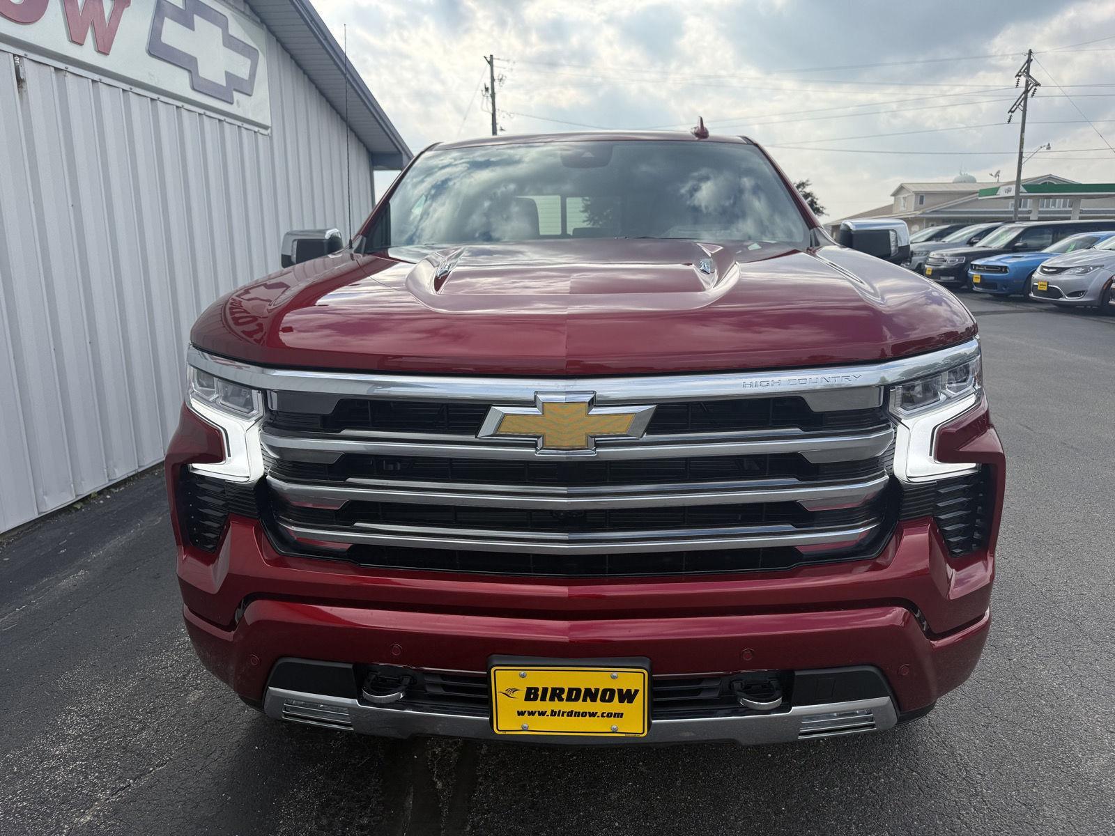 2026 Chevrolet Silverado High Country photo 4