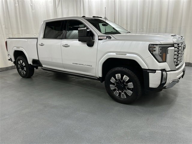 2024 GMC Sierra 2500HD Denali's photo
