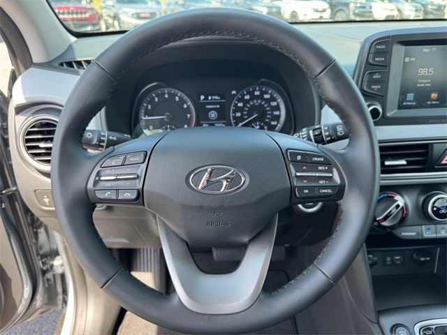 2021 Hyundai Kona SEL photo 18