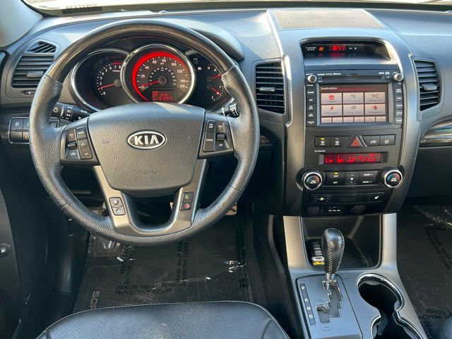 2012 Kia Sorento SX photo 16