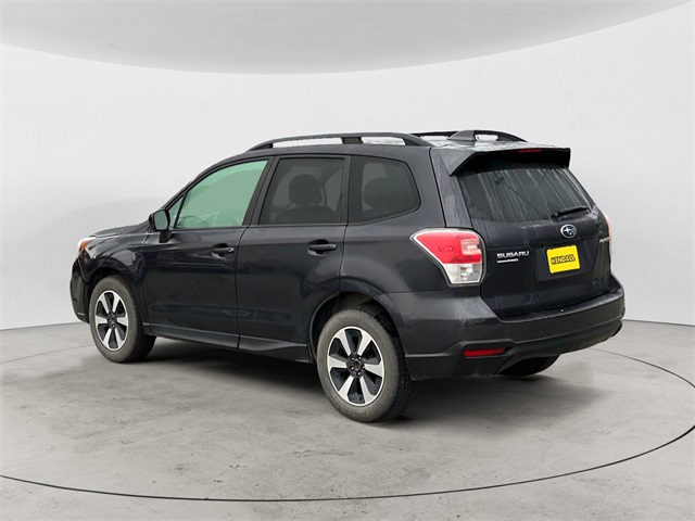 2018 Subaru Forester Premium photo 3