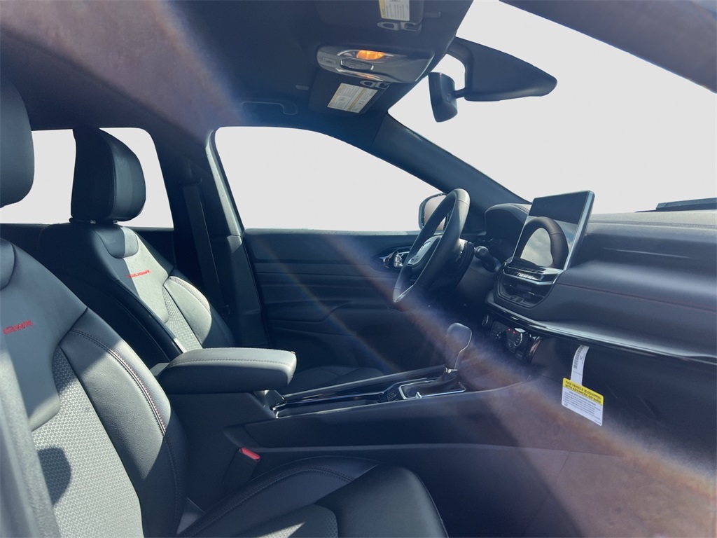 2026 Jeep Compass Trailhawk photo 15
