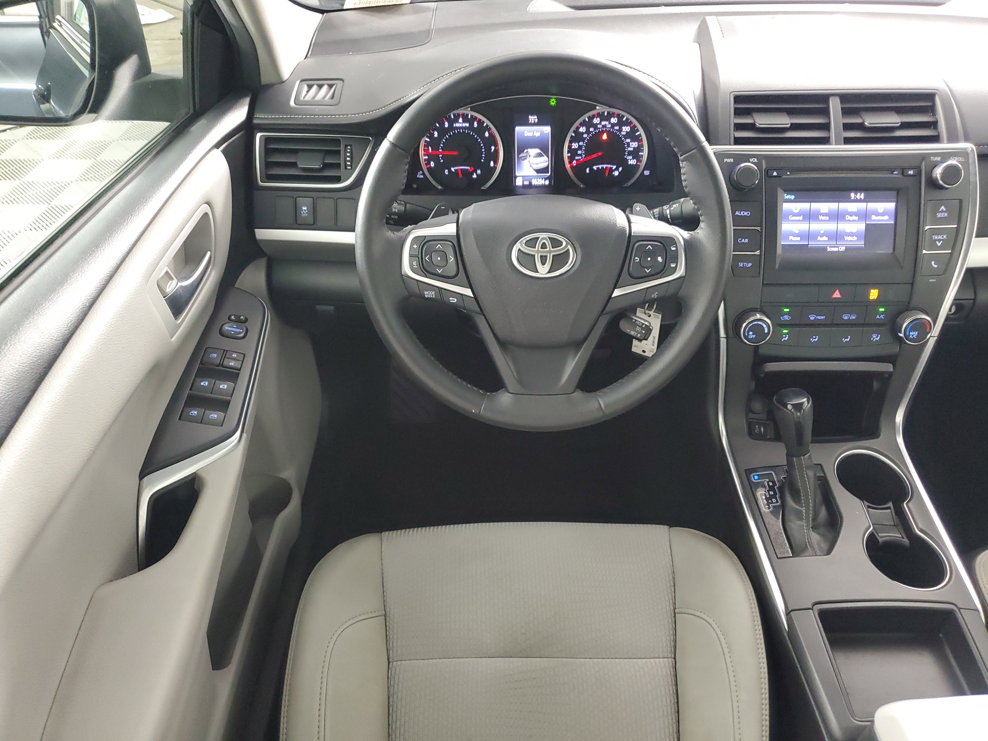 Used 2017 Parisian Night Pearl Toyota SE image 14