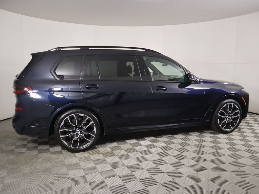 2026 Bmw X7 M60i photo 3