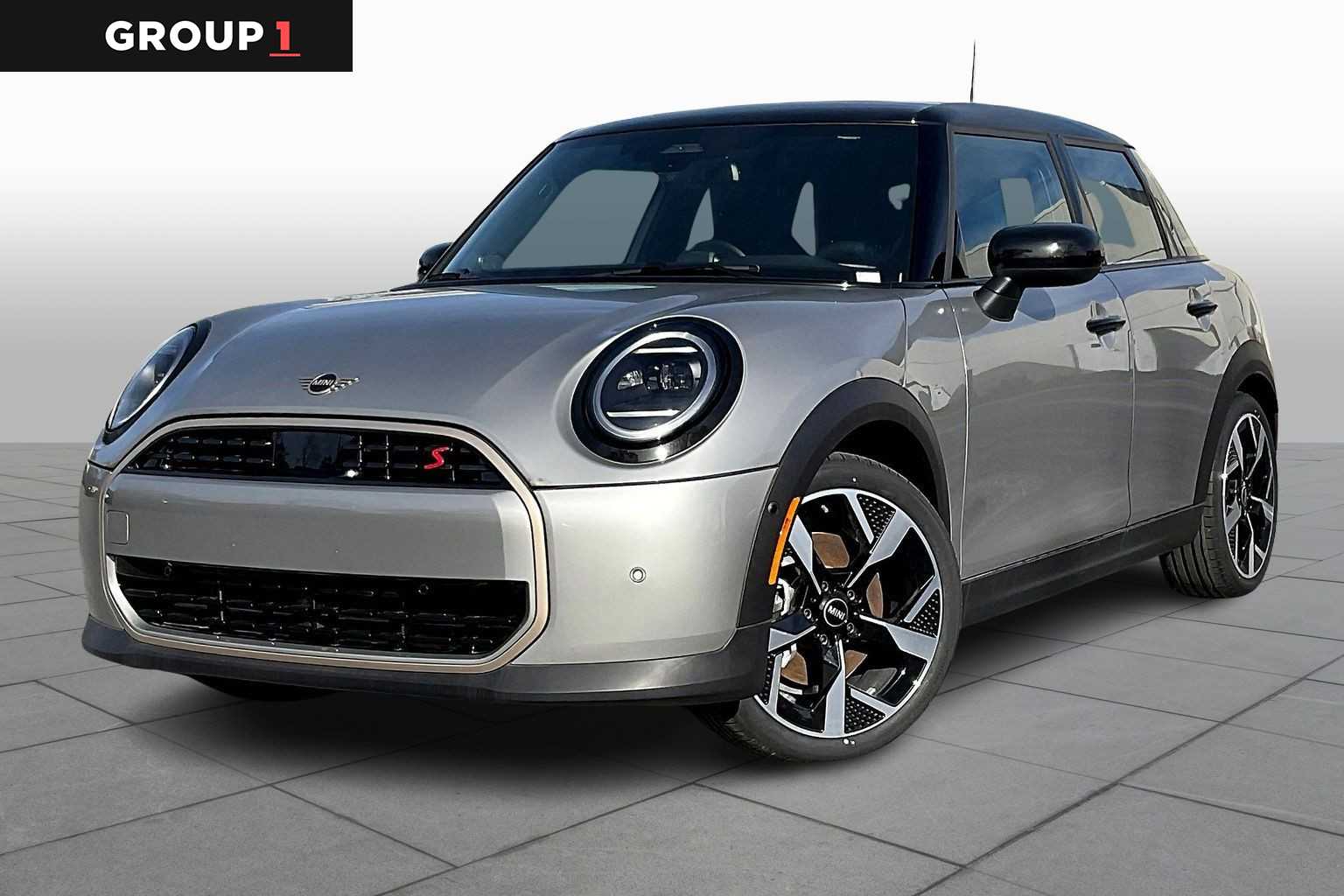 2025 MINI Hardtop 4 Door S's photo