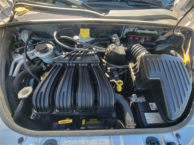 2010 Chrysler PT Cruiser Touring photo 30