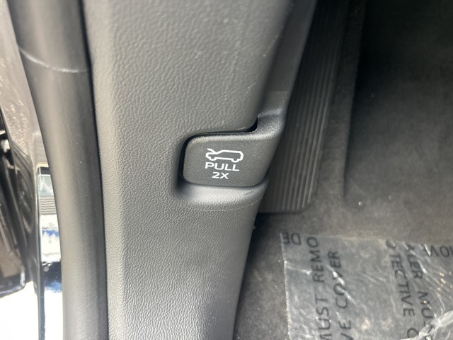 2025 Ford Explorer ST-Line photo 15