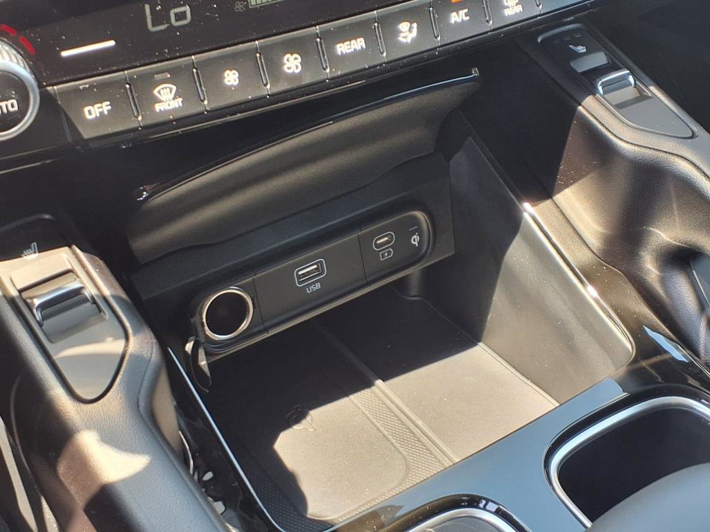 2025 Kia Telluride S photo 23