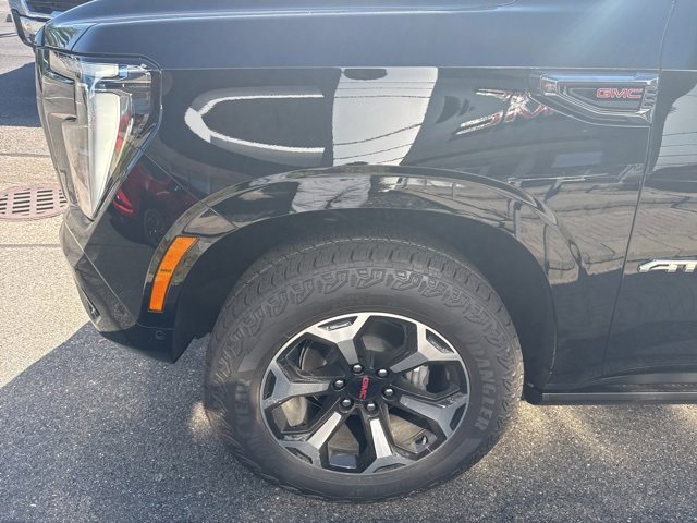 2025 Gmc Yukon XL AT4 photo 3