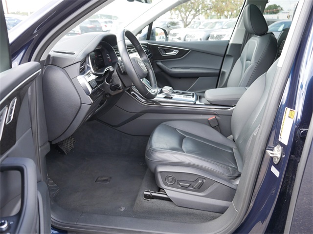 2024 Audi Q7 45 Premium Plus photo 11