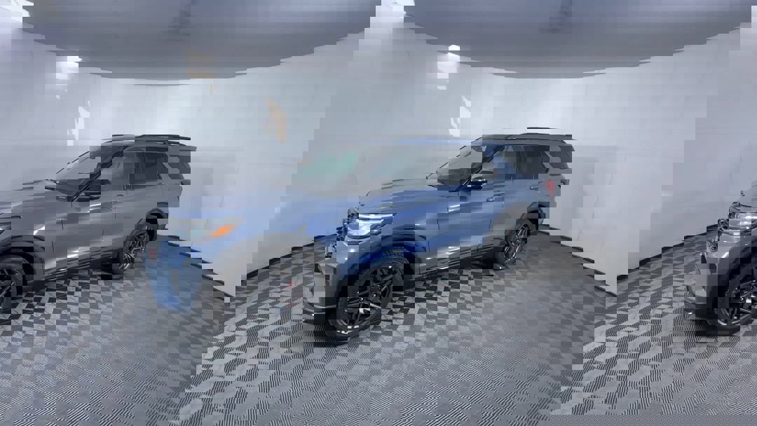 2025 Ford Explorer ST photo 4