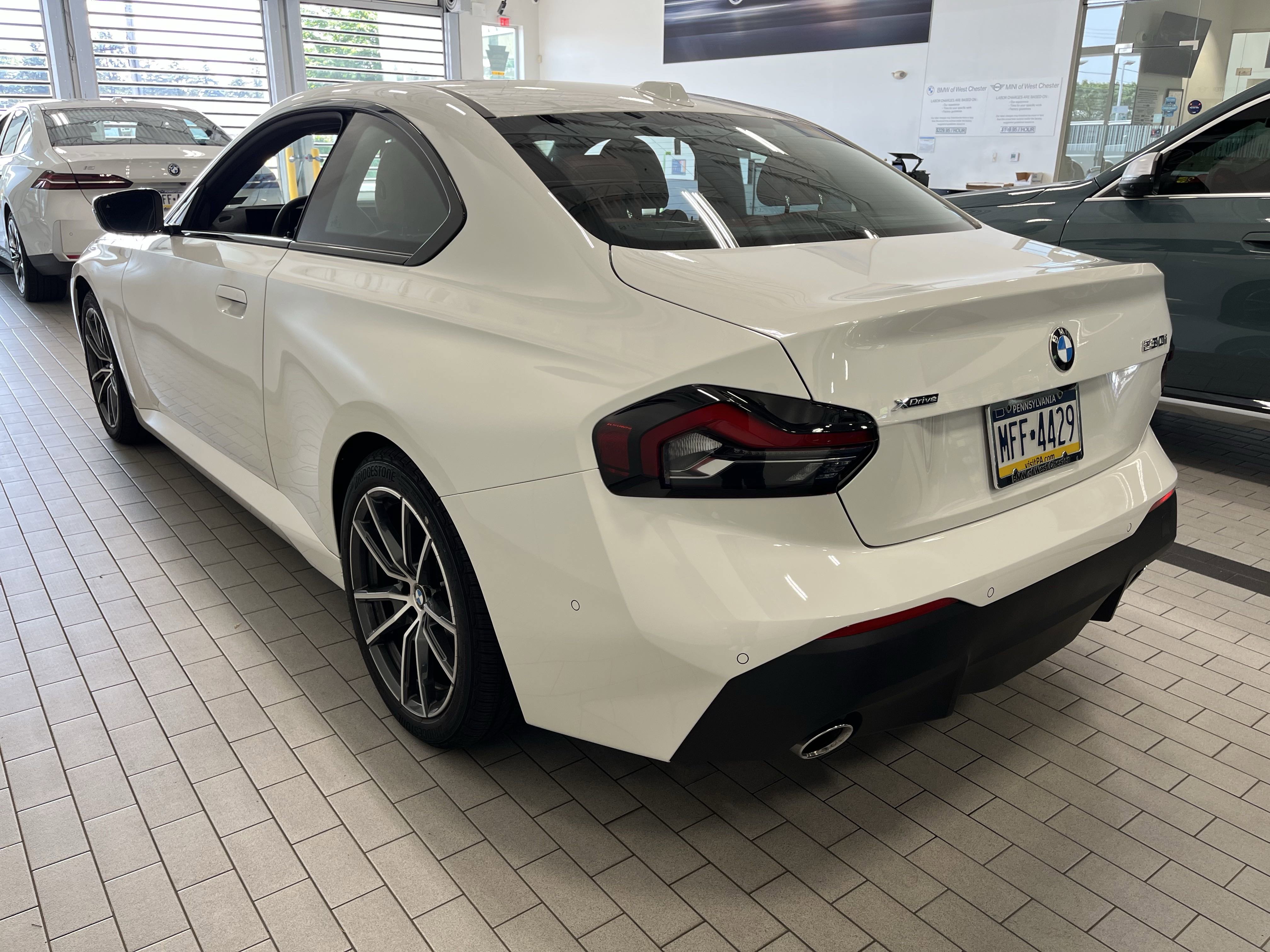 2025 Bmw 230i 230i xDrive photo 4