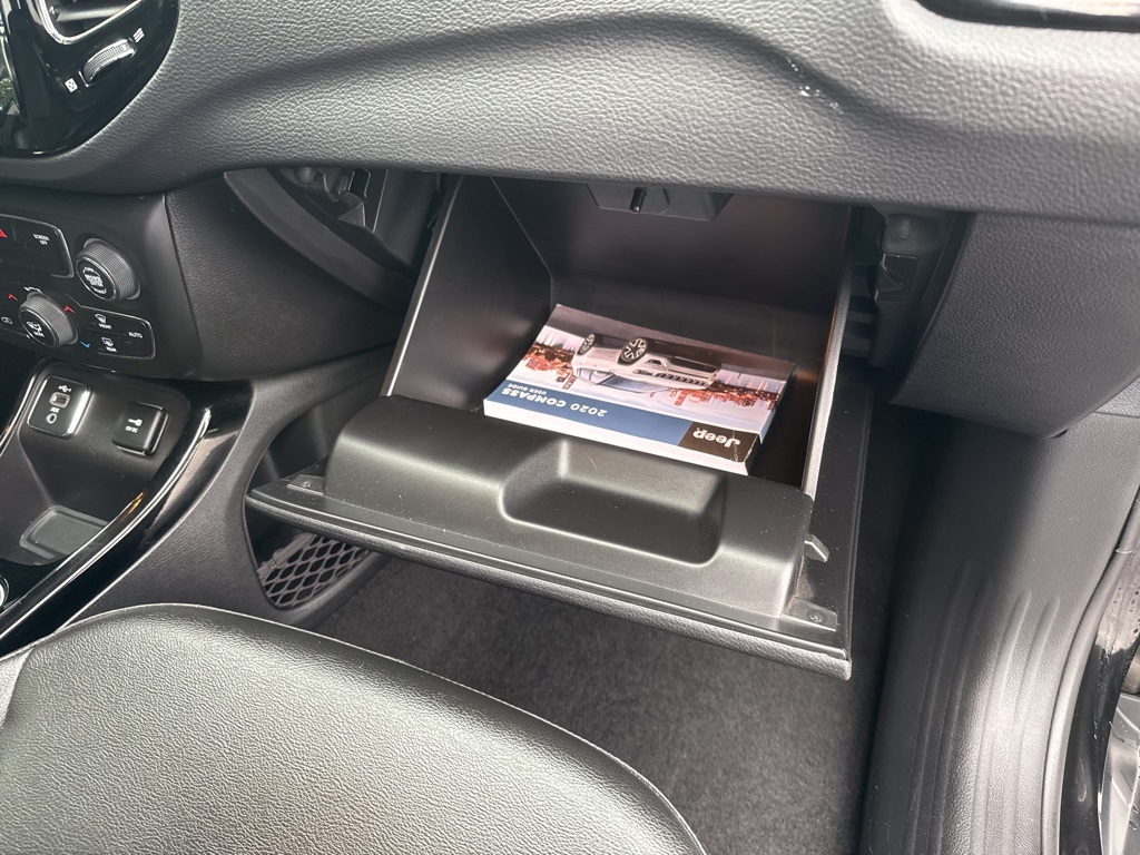 2020 Jeep Compass Altitude photo 23