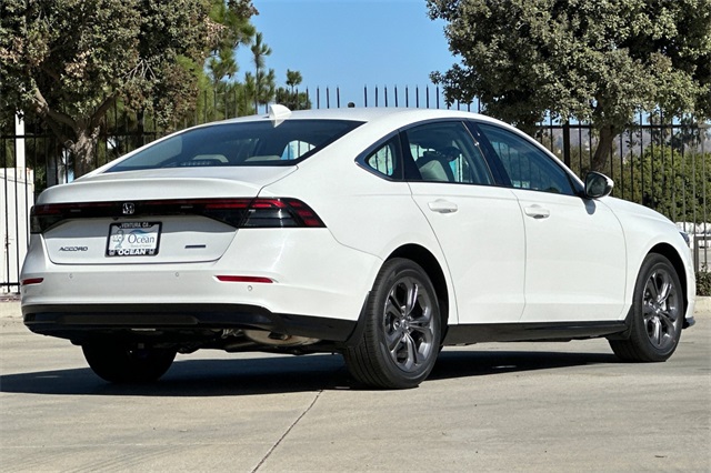 2025 Honda Accord Hybrid EX-L photo 2