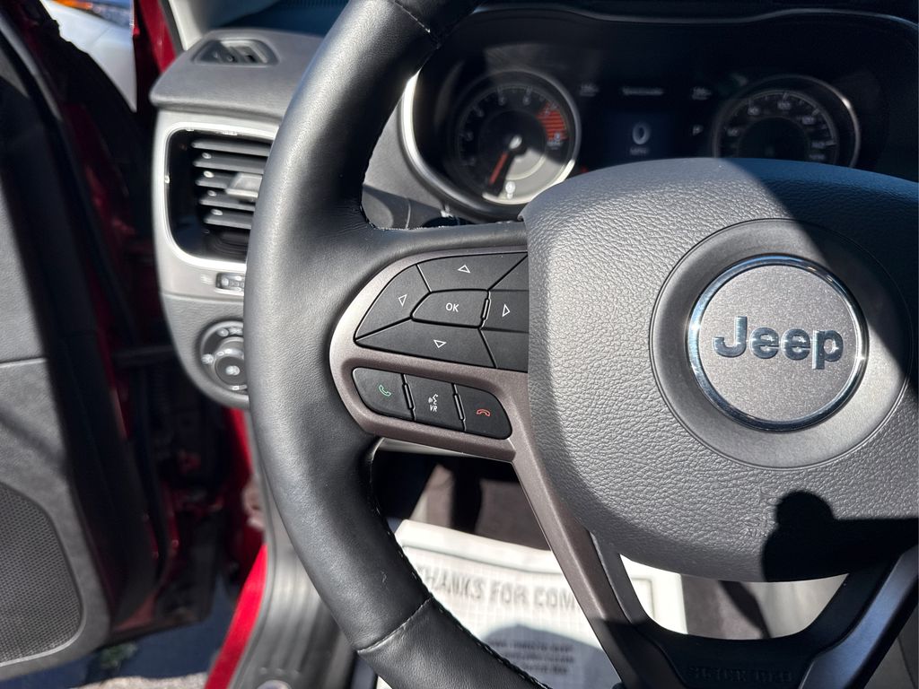 2019 Jeep Cherokee Limited photo 34