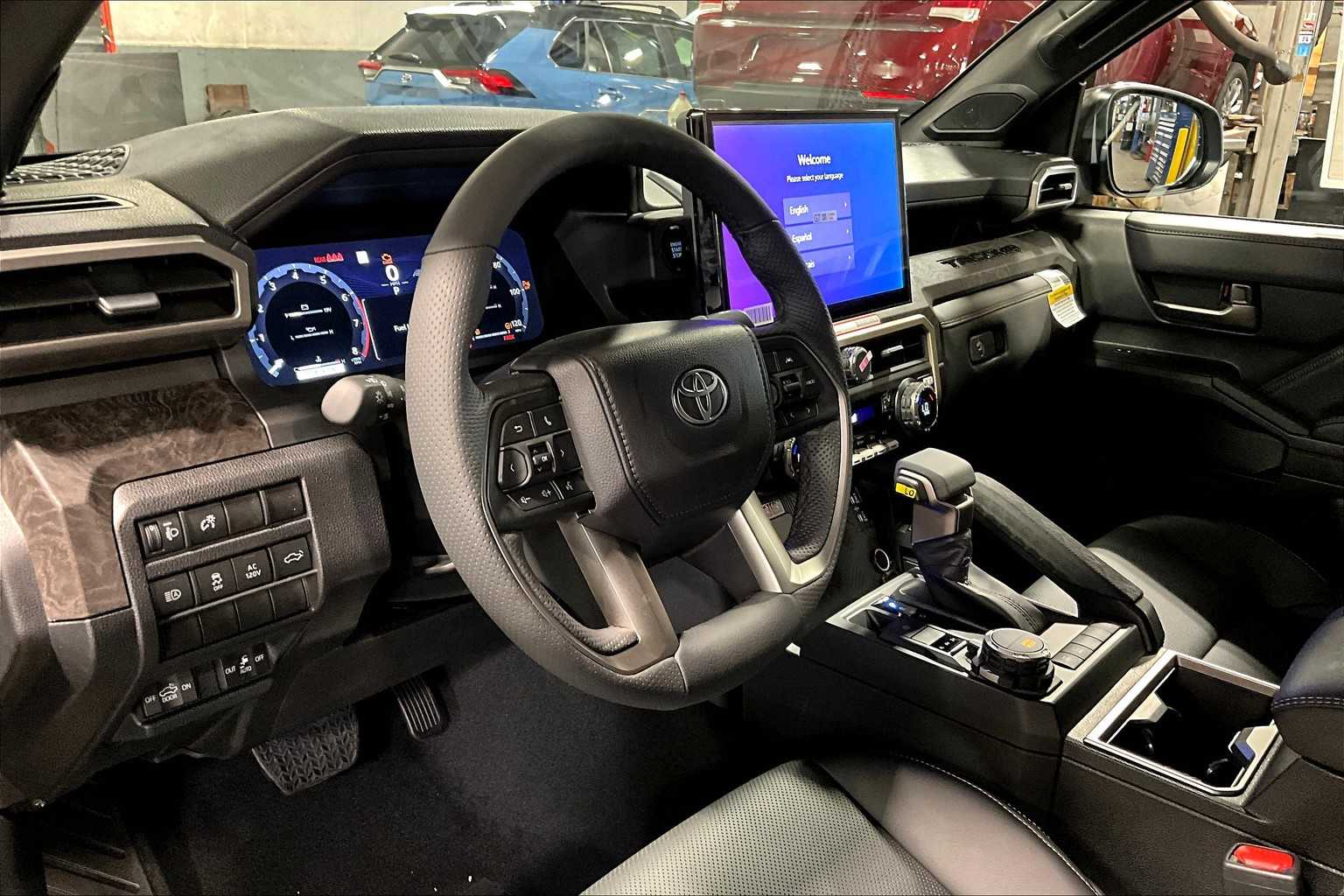 2025 Toyota Tacoma Limited 4x4 Double Cab photo 8