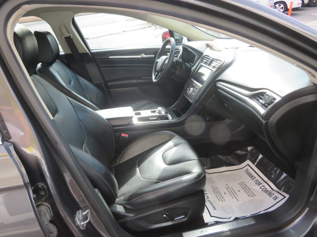 2020 Ford Fusion Titanium photo 14
