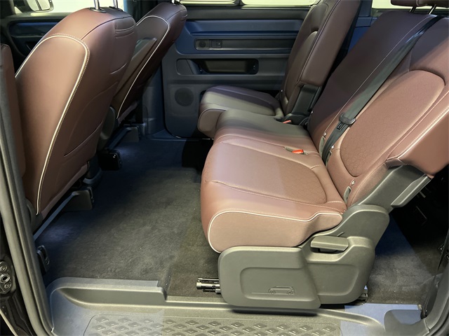 2025 Volkswagen ID. Buzz Pro S photo 10