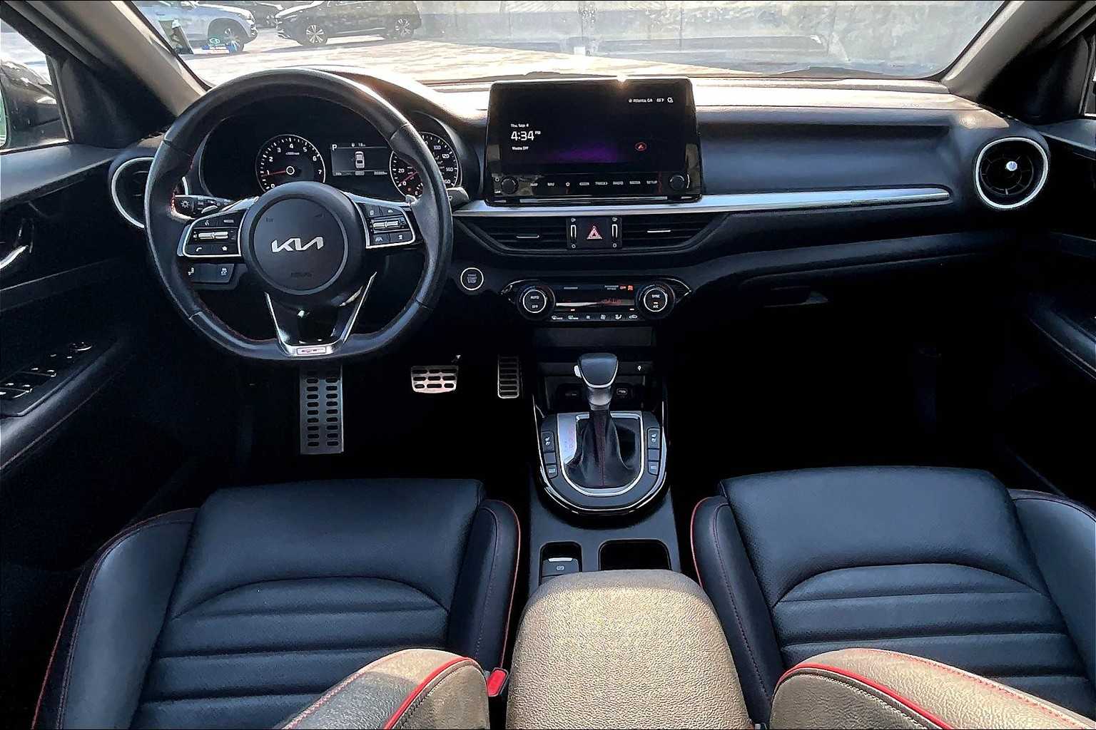 2024 Kia Forte GT photo 13