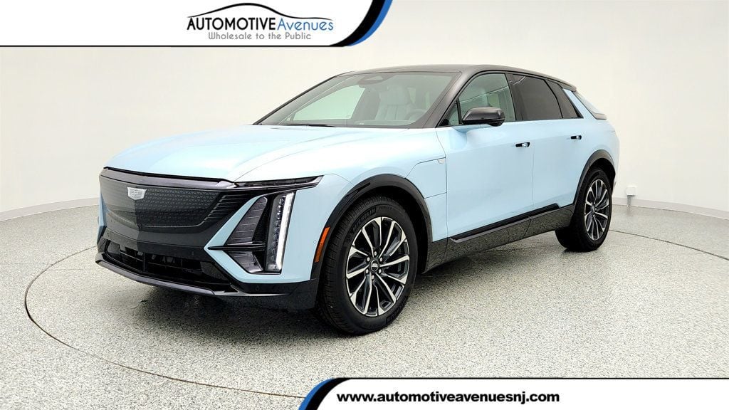 2026 Cadillac Lyriq Sport's photo