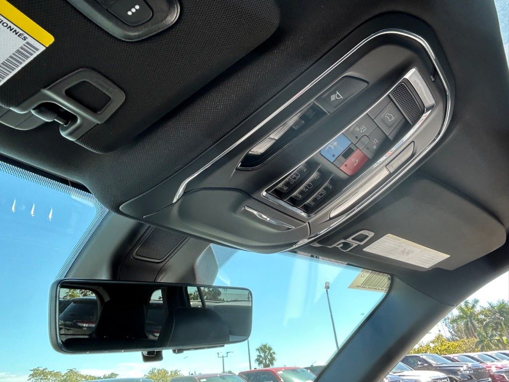 2025 Jeep Grand Cherokee Limited photo 43